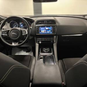Jaguar F-Pace AWD 3.0 D Prestige Aut.