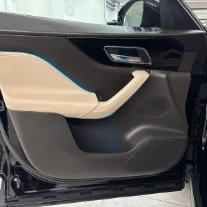 Jaguar F-Pace PRESTIGE 2.0D 180HP AWD A8