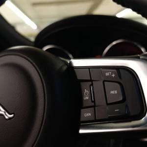 Jaguar F-Pace R-SPORT 2.0D 240HP AWD A8 - 3 godine jamstva