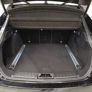 Jaguar F-Pace R-SPORT 2.0D 240HP AWD A8 - 3 godine jamstva