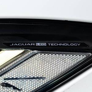 Jaguar I-Pace R-DYNAMIC SE 400HP AWD