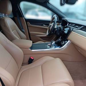 Jaguar XF LIMITED D204 AWD A8