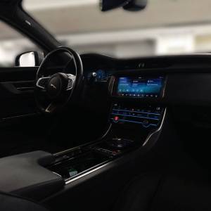 Jaguar XF PRESTIGE 2.0D 180 AWD