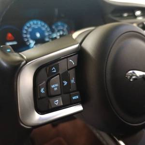 Jaguar XF PRESTIGE 2.0D 180 AWD