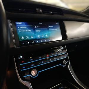 Jaguar XF PRESTIGE 2.0D 180 AWD