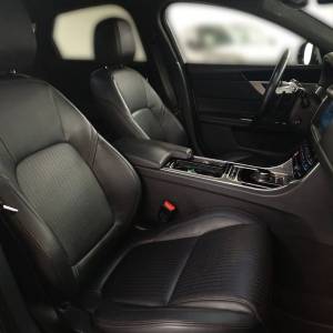 Jaguar XF PRESTIGE 2.0D 180 AWD