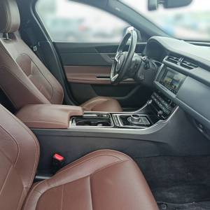 Jaguar XF R-SPORT 2.0 D