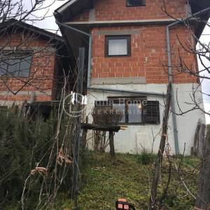 JASTREBARSKO/Pribić zidana vikendica sa prekresnim panoramskim pogledom