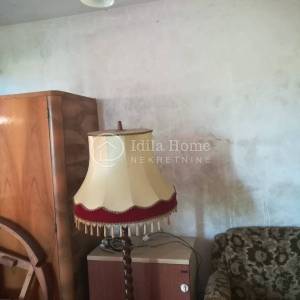 JASTREBARSKO/Pribić zidana vikendica sa prekresnim panoramskim pogledom