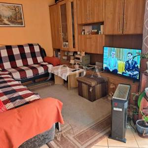 Jednosoban stan s prostorom u potkrovlju, okolica Malinske