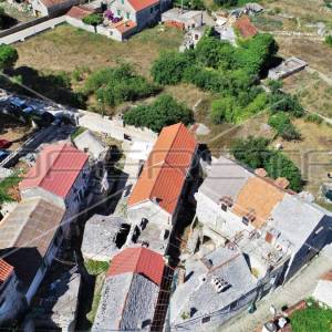 Kamena kuća u Grohotama, otok Šolta, 139 m2