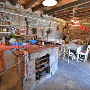 Kamena kuća u Grohotama, otok Šolta, 139 m2