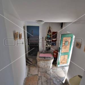 Kamena kuća u Grohotama, otok Šolta, 139 m2