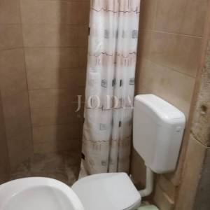 Kamena kuća u nizu Motovun