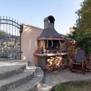 Karlobag kuća blizu mora