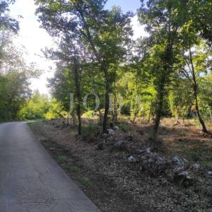 Karojba, Rakotule građevinsko zemljište sa projektom i građevinskom dozvolom