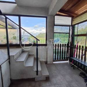 Kerestinec/ Žitarka, kuća 300 m2+ okućnica 1000 m2.