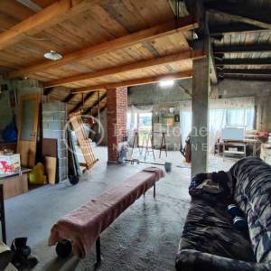 Kerestinec/ Žitarka, kuća 300 m2+ okućnica 1000 m2.