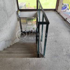 Kerestinec/ Žitarka, kuća 300 m2+ okućnica 1000 m2.