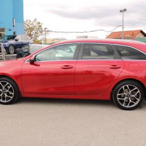 Kia Ceed Sportswagon 1.5 T-GDi 160ks *NAVIGACIJA, KAMERA*