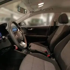 Kia Stonic 1.2 GAS LX FUN M/T