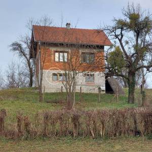 Klanjec/Imanje/Kuća za vikendicu ili za život sa 3.345m2 zemljištem