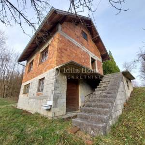 Klanjec/Imanje/Kuća za vikendicu ili za život sa 3.345m2 zemljištem