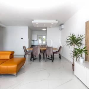 Klenovica apartman 1.red do mora