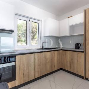 Klenovica apartman 1.red do mora