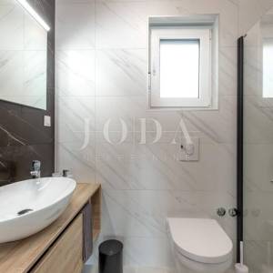 Klenovica apartman 1.red do mora