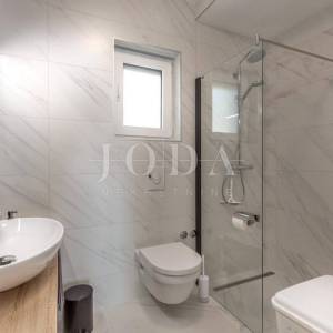 Klenovica apartman 1.red do mora