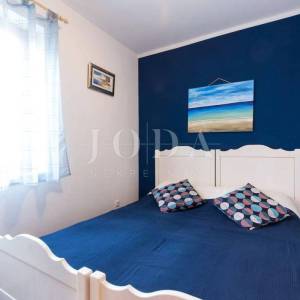 Klenovica, apartmanska kuća sa prekrasnim pogledom