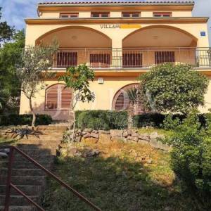 Klenovica, apartmanska kuća sa prekrasnim pogledom