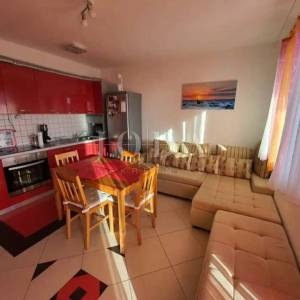 Klenovica, apartmanska kuća sa prekrasnim pogledom
