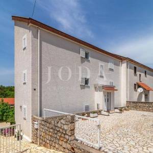 Klenovica, stan 84,12m2, pogled na more