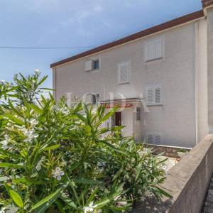 Klenovica, stan 84,12m2, pogled na more