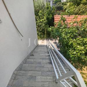 Komforan stan 200m od mora