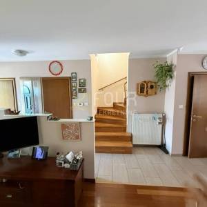 Kostrena, 3s+db, 111.31m2, okućnica, pogled na more