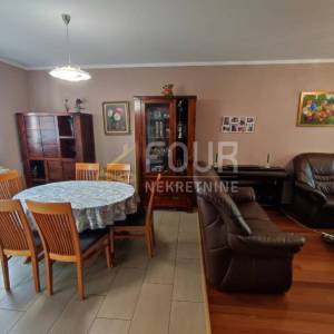 Kostrena, 3s+db, 111.31m2, okućnica, pogled na more