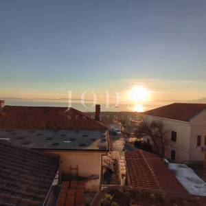 Kostrena kuća