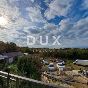 KRALJEVICA - etaža kuće s dvorištem i pogledom na more