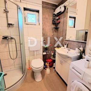 KRALJEVICA - etaža kuće s dvorištem i pogledom na more