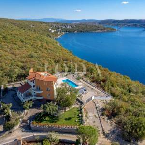 Kraljevica kuća iznad mora