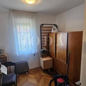 Krimeja  četverosobni stan na prodaju