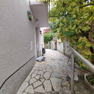 Kuća 100m od mora 