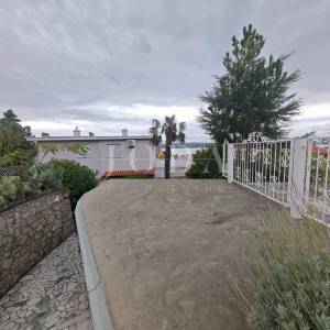 Kuća 100m od mora 