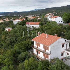 Kuća 1.red do mora