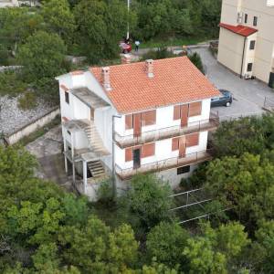 Kuća 1.red do mora