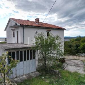 Kuća 1.red do mora