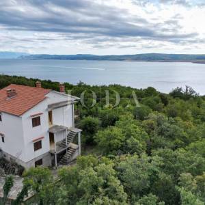 Kuća 1.red do mora